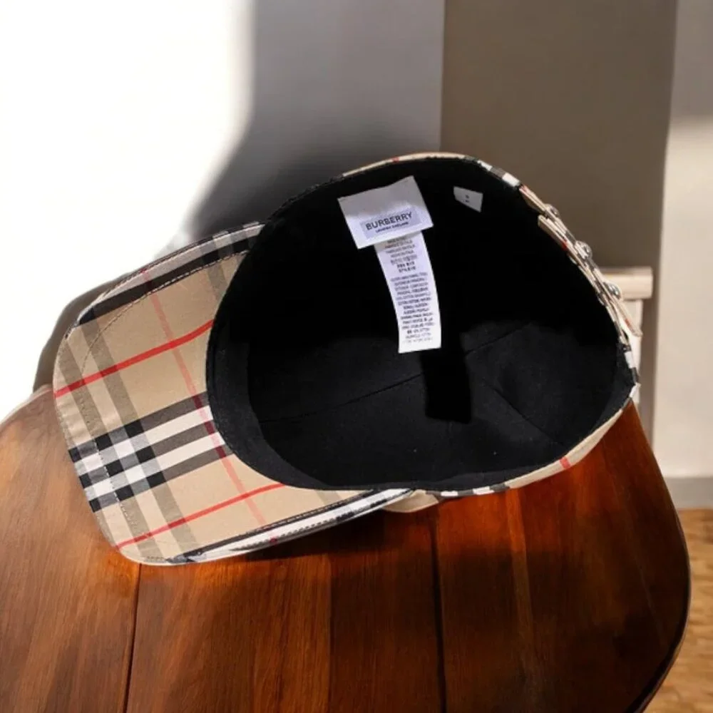 Burberry Check Hat - Picture 4 of 4